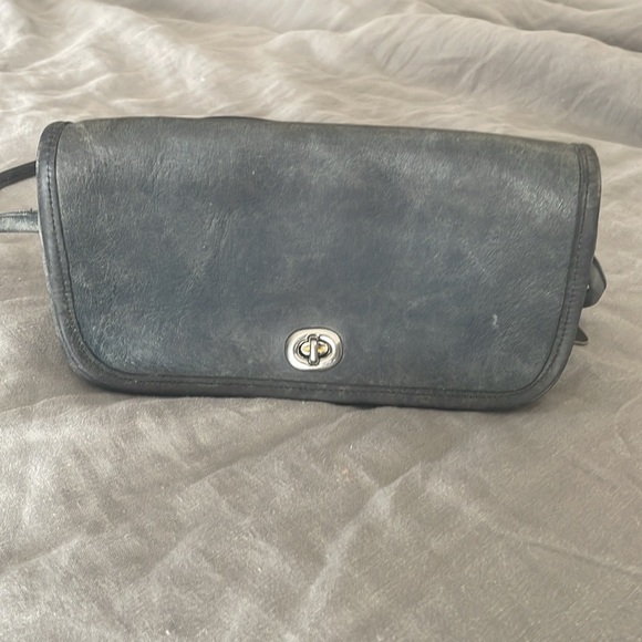 Vintage original bell Coach penny look a like purse - Picture 2 of 9